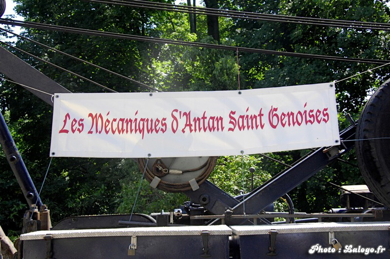 Mecaniques_Antan_Saint_Genoises_Juin_2010_034.JPG